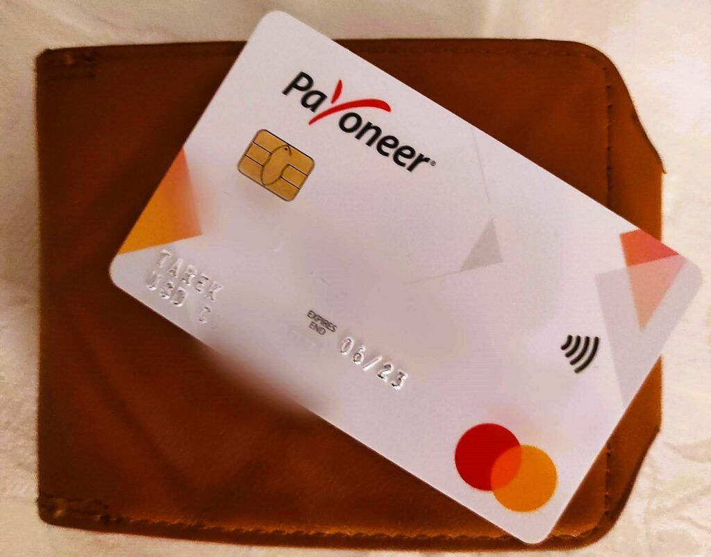 الحصول على بطاقة Payoneer مسبقة الدفع